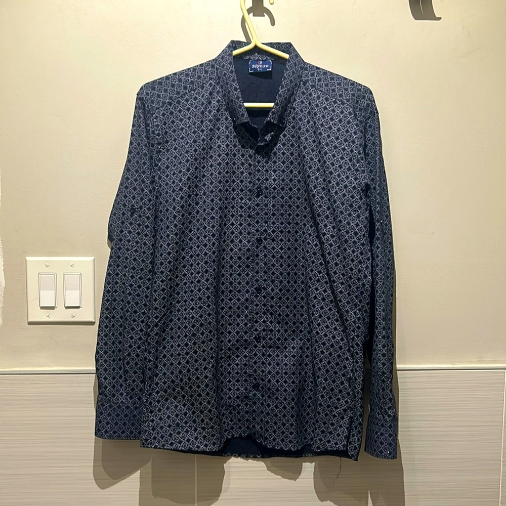 Size small navy blue patterned dress shirt